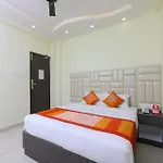 Redfox Cinemascope An Apart Hotel