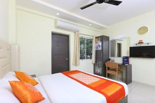 Redfox Cinemascope An Hotel Chennai