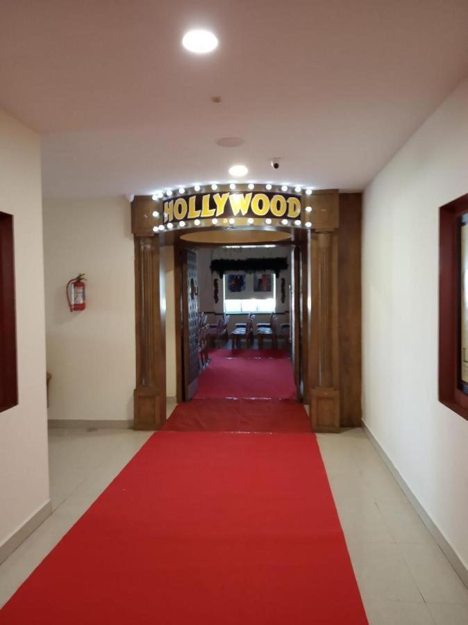 Hotel Redfox Cinemascope An Chennai